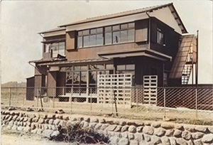 中河原での初めての社屋 中河原での初めての社屋